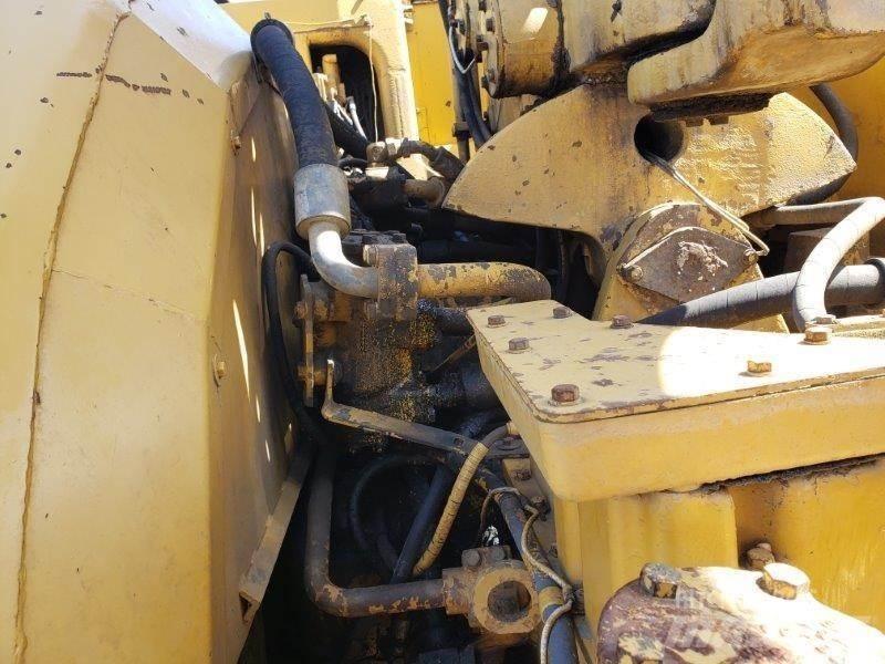 CAT 631D Скрепери