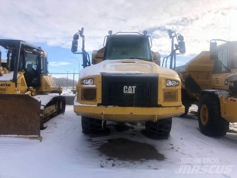 CAT 730C Зчленовані самоскиди