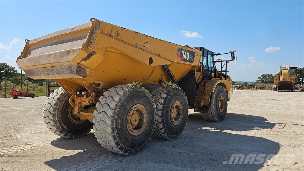 CAT 740GC Зчленовані самоскиди