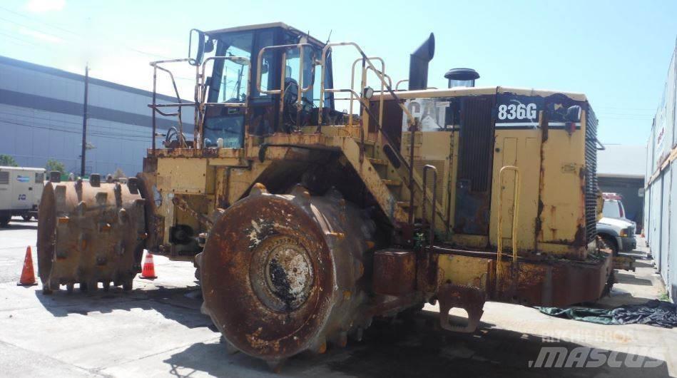CAT 836G Сміттєві преси