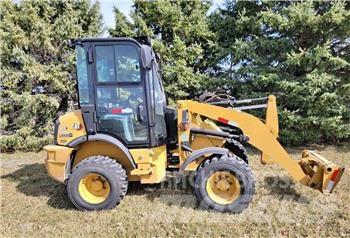 CAT 903D Фронтальні навантажувачі