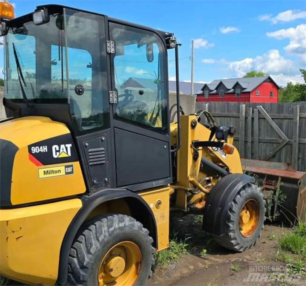 CAT 904H Фронтальні навантажувачі
