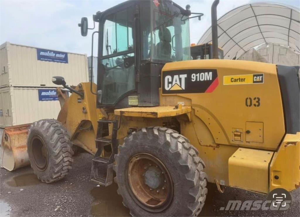 CAT 910M Фронтальні навантажувачі