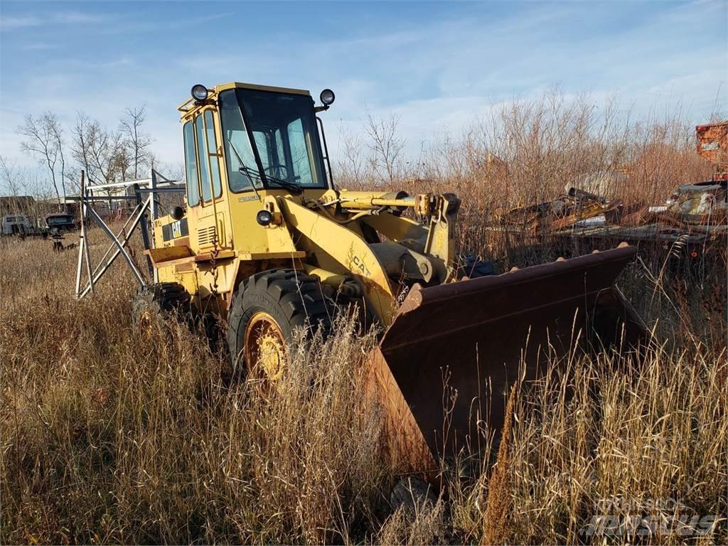 CAT 916 Фронтальні навантажувачі