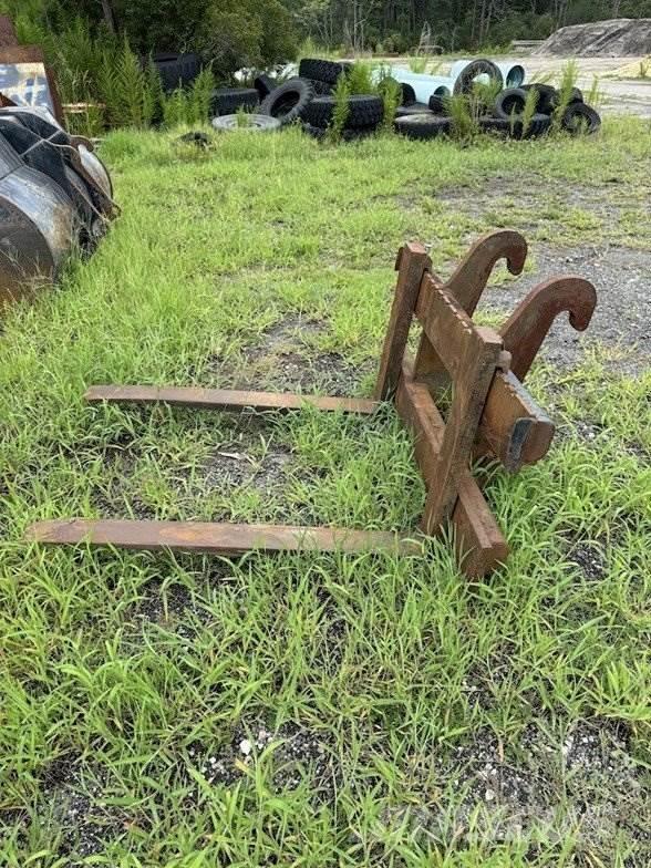 CAT 924G Фронтальні навантажувачі