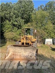 CAT 926 Фронтальні навантажувачі