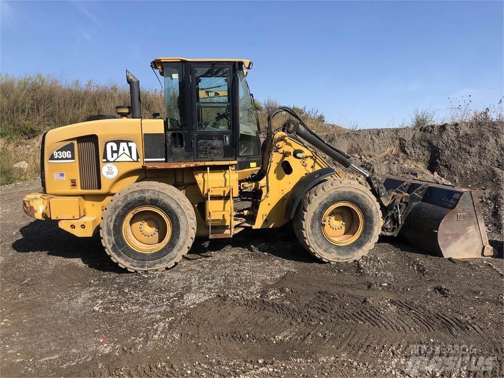 CAT 930G Фронтальні навантажувачі