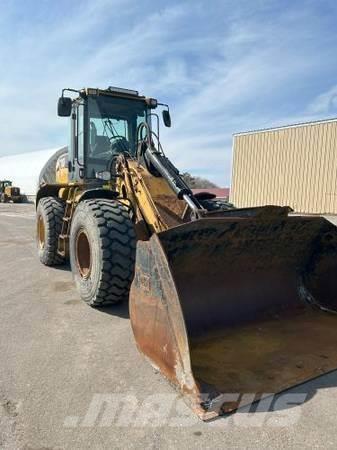 CAT 930H Фронтальні навантажувачі