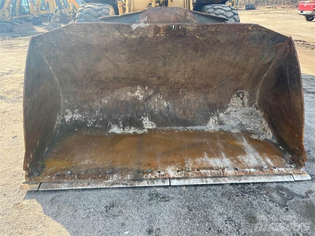CAT 930K Фронтальні навантажувачі