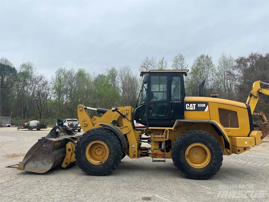 CAT 930K Фронтальні навантажувачі