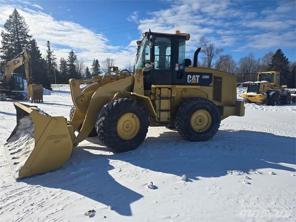 CAT 938H Фронтальні навантажувачі