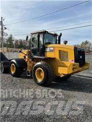 CAT 938K Фронтальні навантажувачі