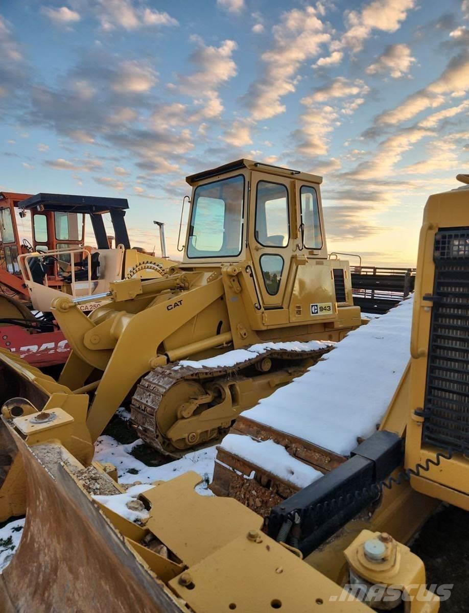 CAT 943 Гусеничні вантажники