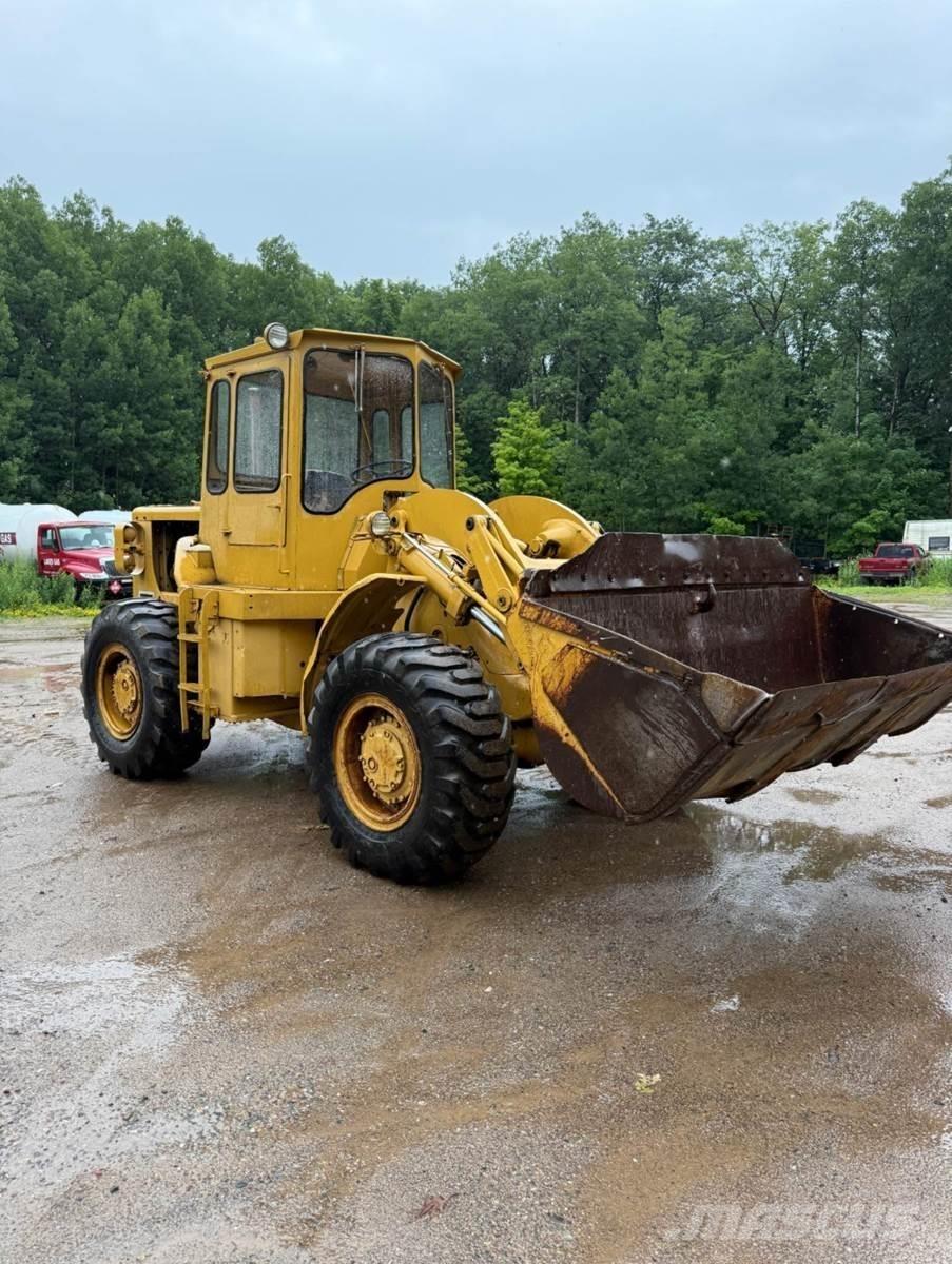 CAT 950 Фронтальні навантажувачі