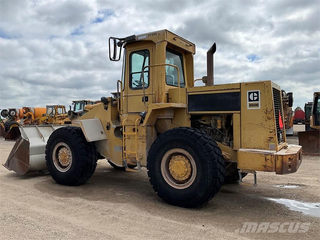 CAT 950B Фронтальні навантажувачі