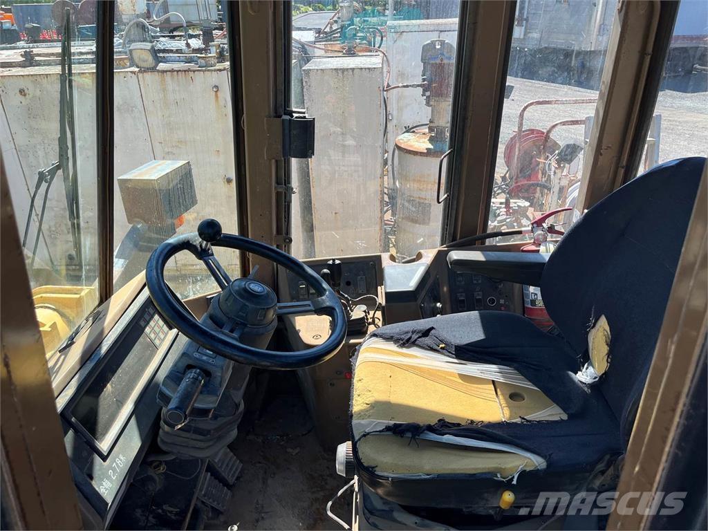 CAT 950F Фронтальні навантажувачі