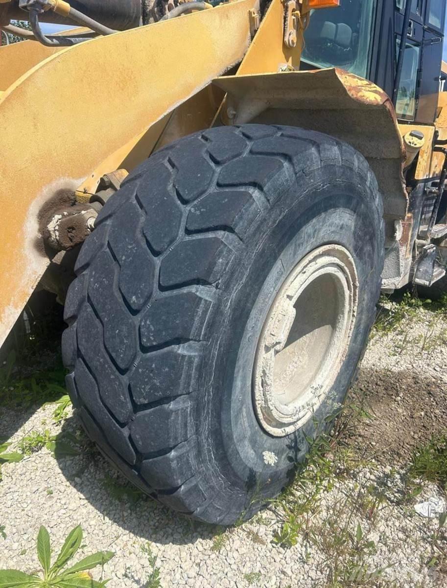 CAT 950G Фронтальні навантажувачі