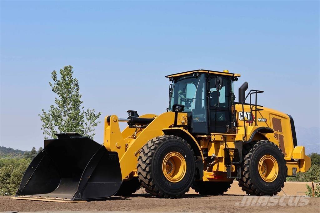CAT 950M Фронтальні навантажувачі