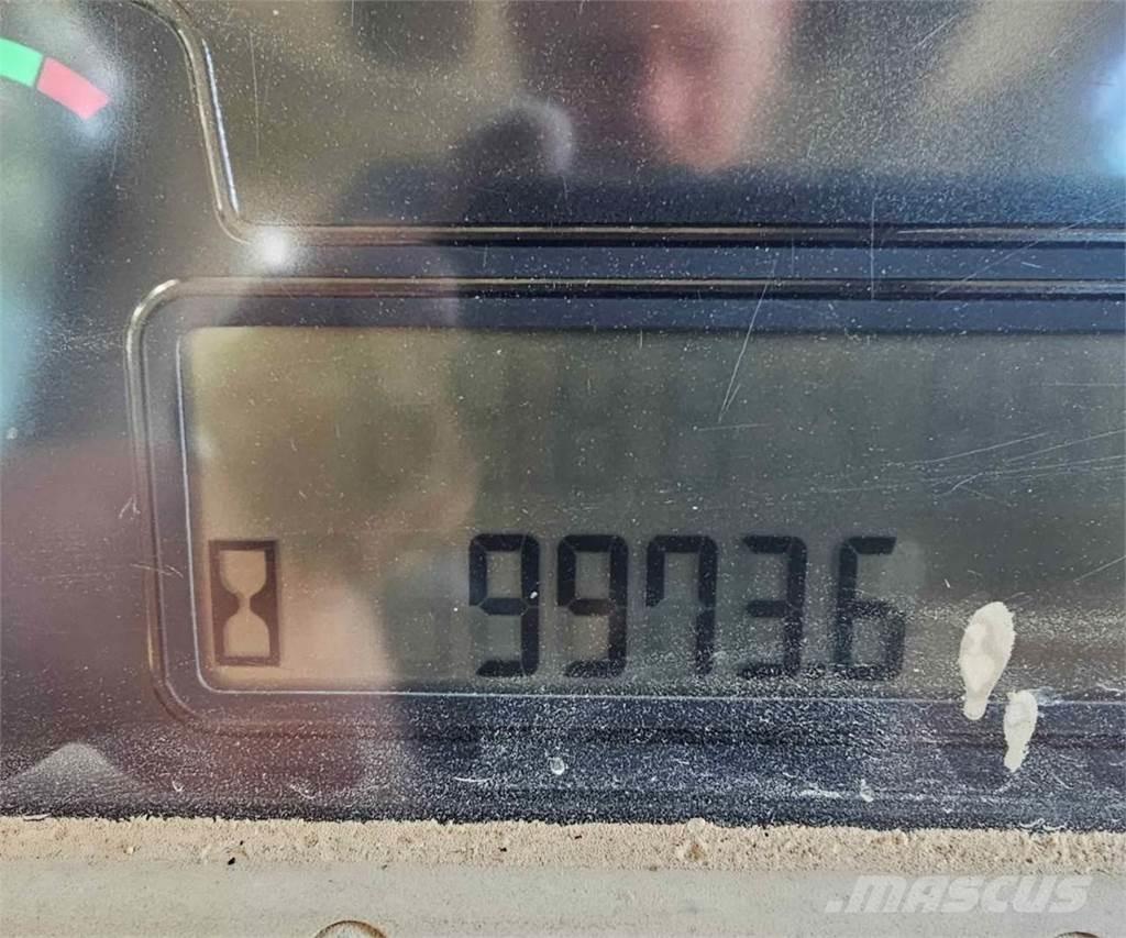 CAT 953D Гусеничні вантажники