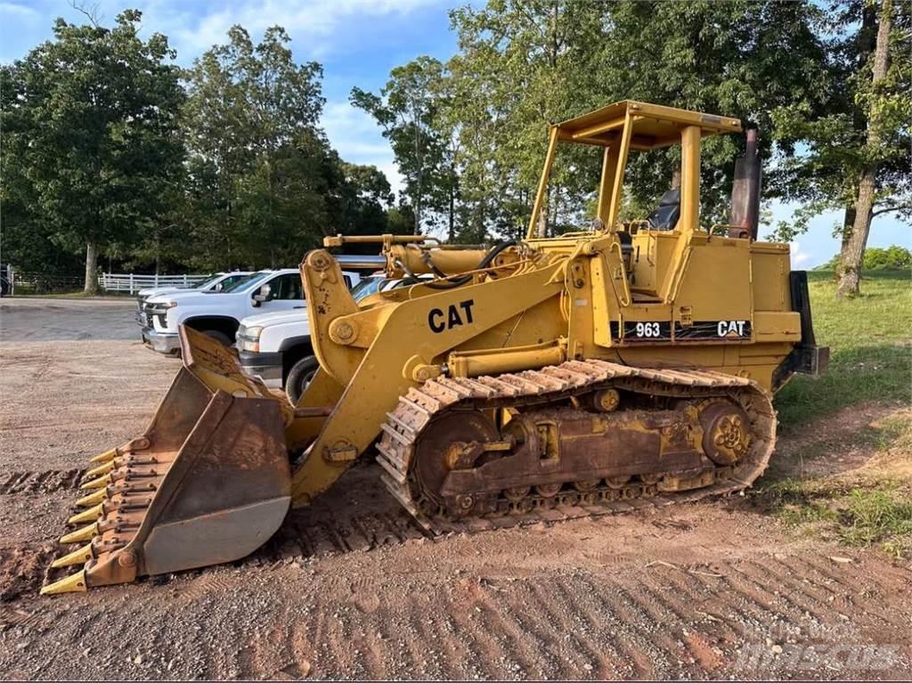 CAT 963 Гусеничні вантажники