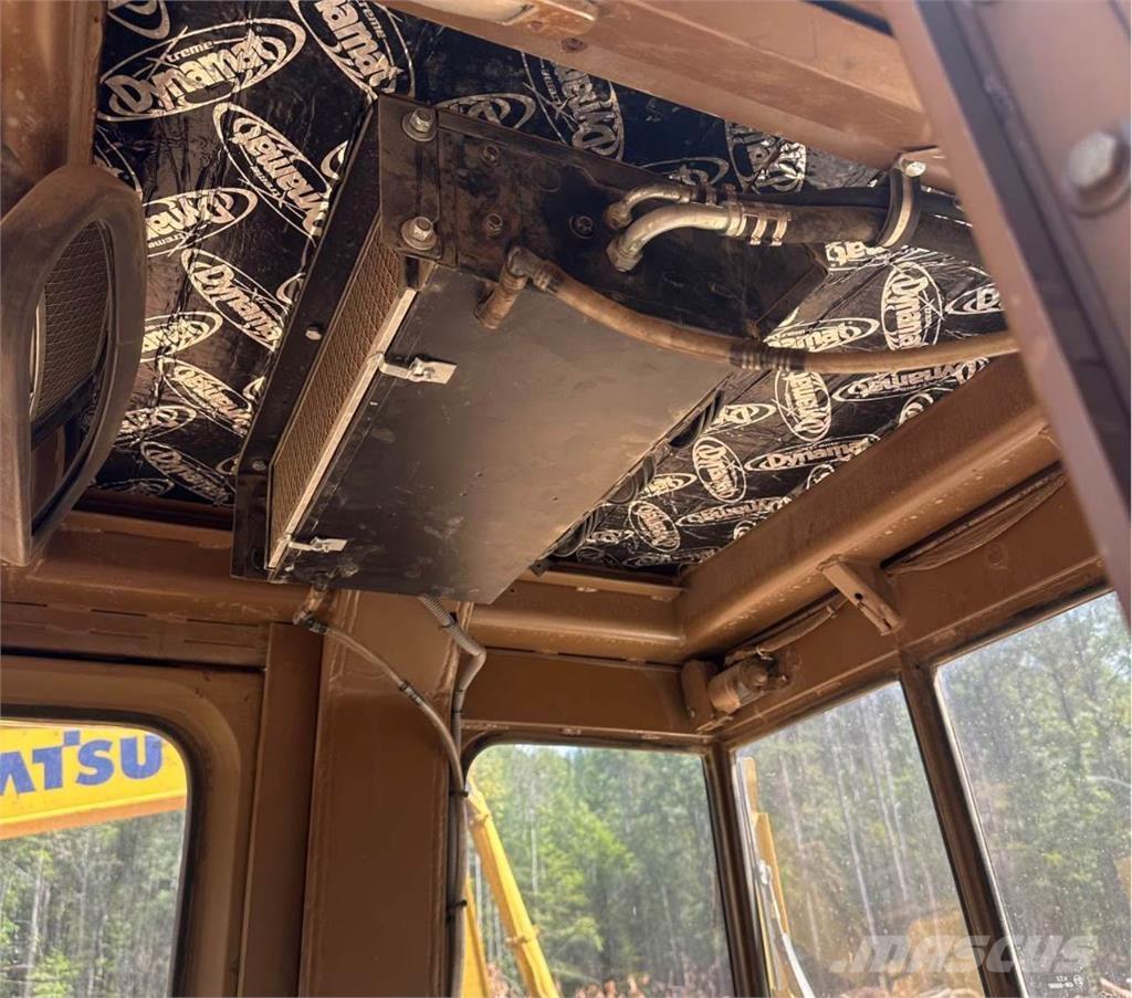 CAT 963 Гусеничні вантажники