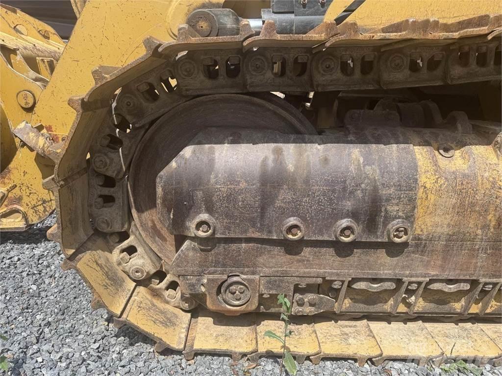 CAT 963D Гусеничні вантажники