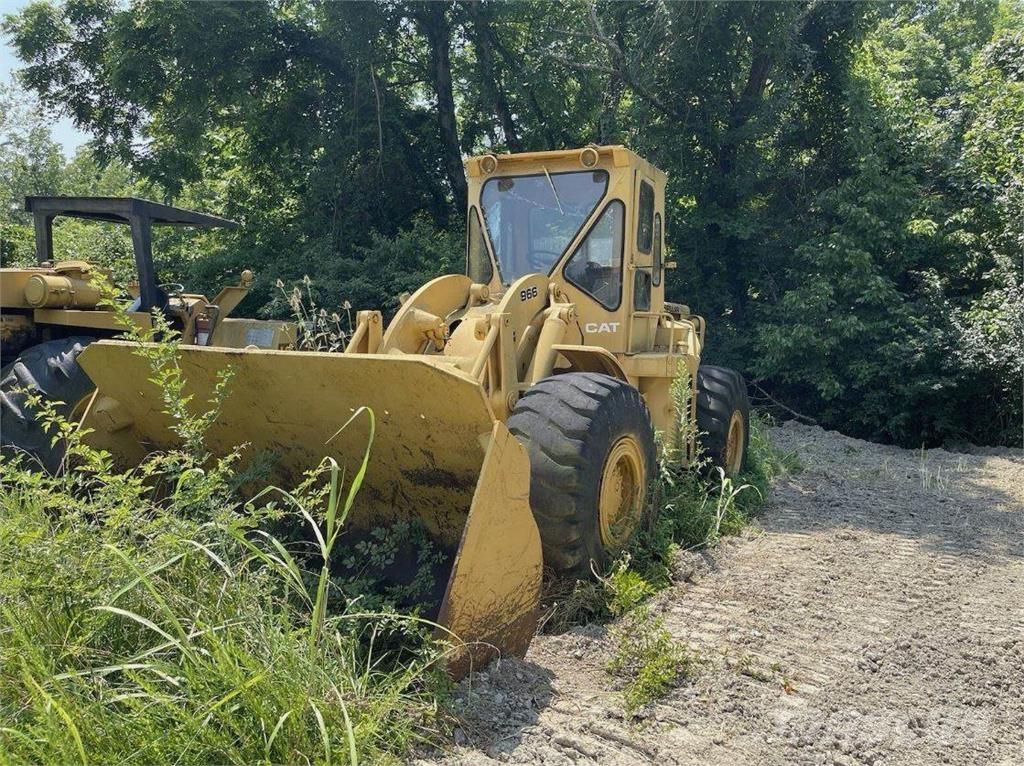 CAT 966 Фронтальні навантажувачі