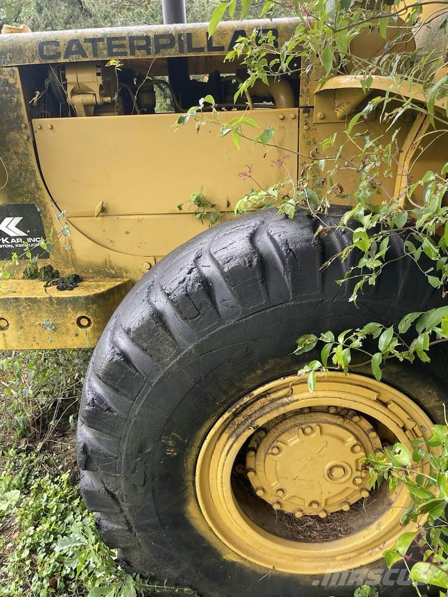 CAT 966 Фронтальні навантажувачі