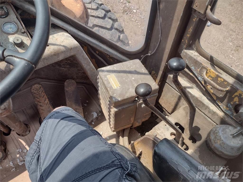 CAT 966C Фронтальні навантажувачі
