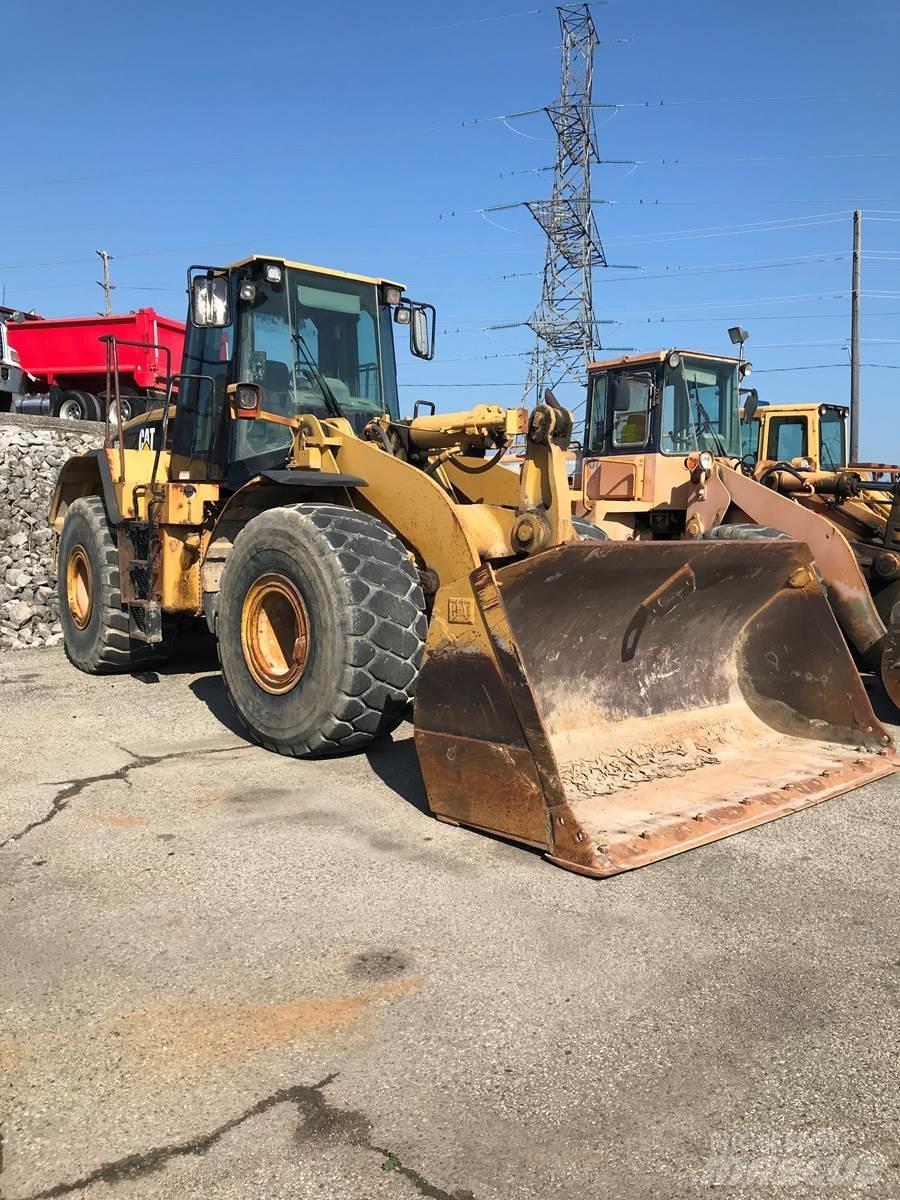 CAT 966G Фронтальні навантажувачі