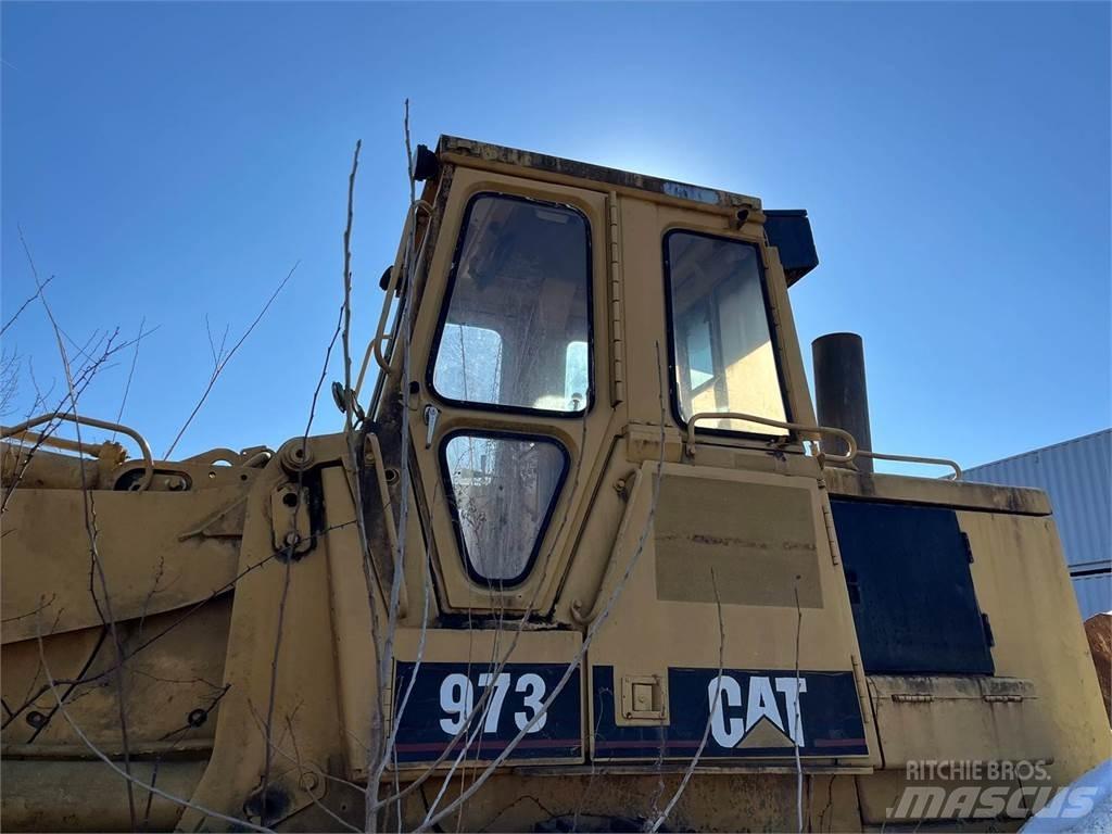 CAT 973 Гусеничні вантажники