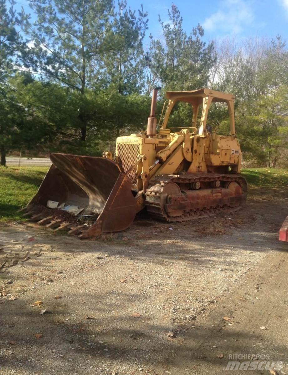 CAT 977L Гусеничні вантажники