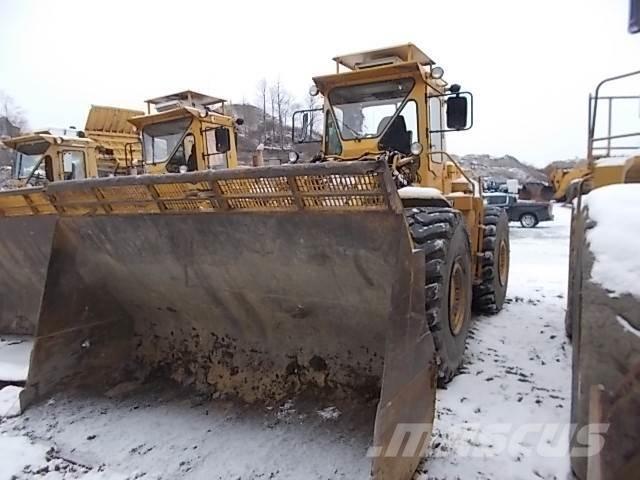 CAT 980B Фронтальні навантажувачі
