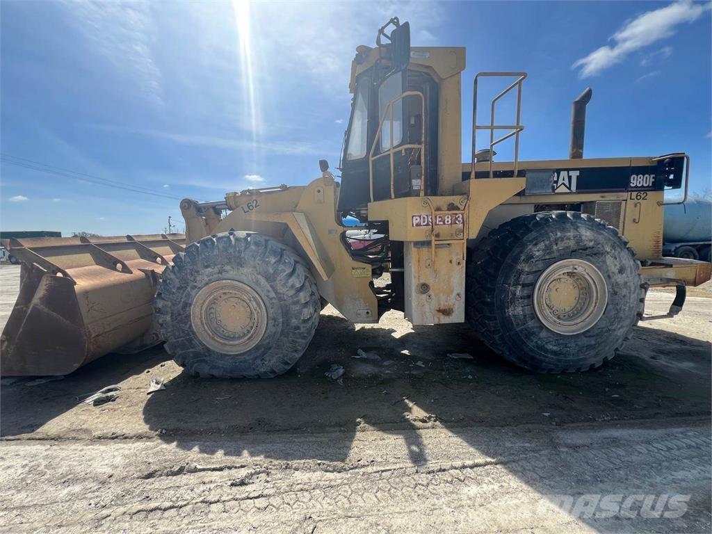 CAT 980F Фронтальні навантажувачі