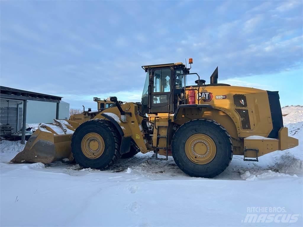 CAT 980M Фронтальні навантажувачі