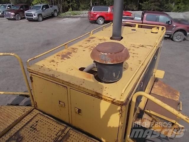 CAT 988B Фронтальні навантажувачі