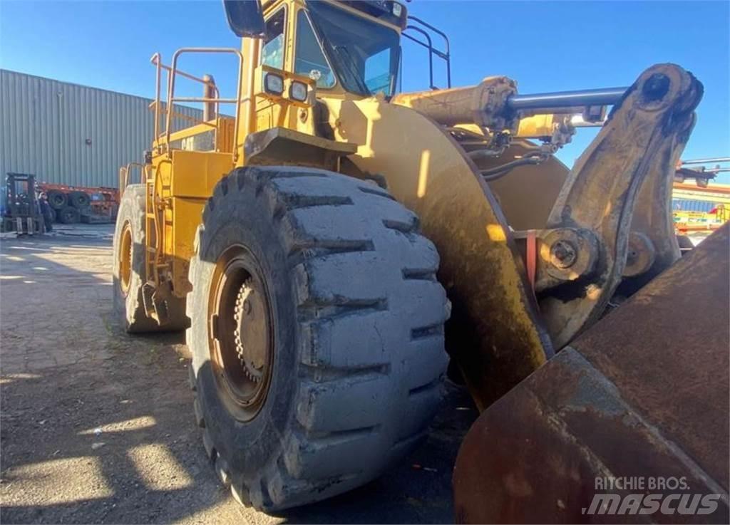 CAT 988F Фронтальні навантажувачі