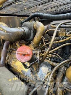 CAT 988F Фронтальні навантажувачі