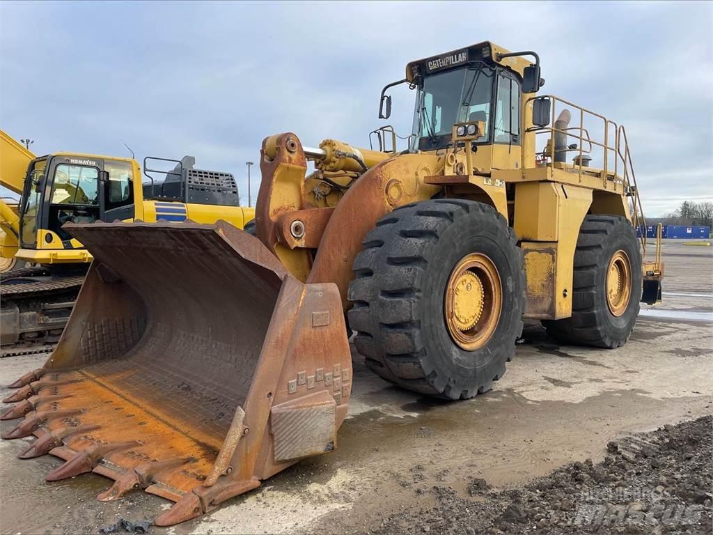 CAT 990 Фронтальні навантажувачі
