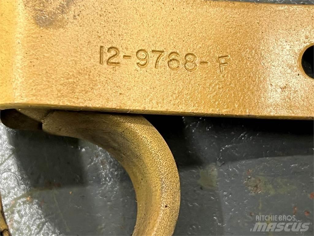 CAT C15 Двигуни