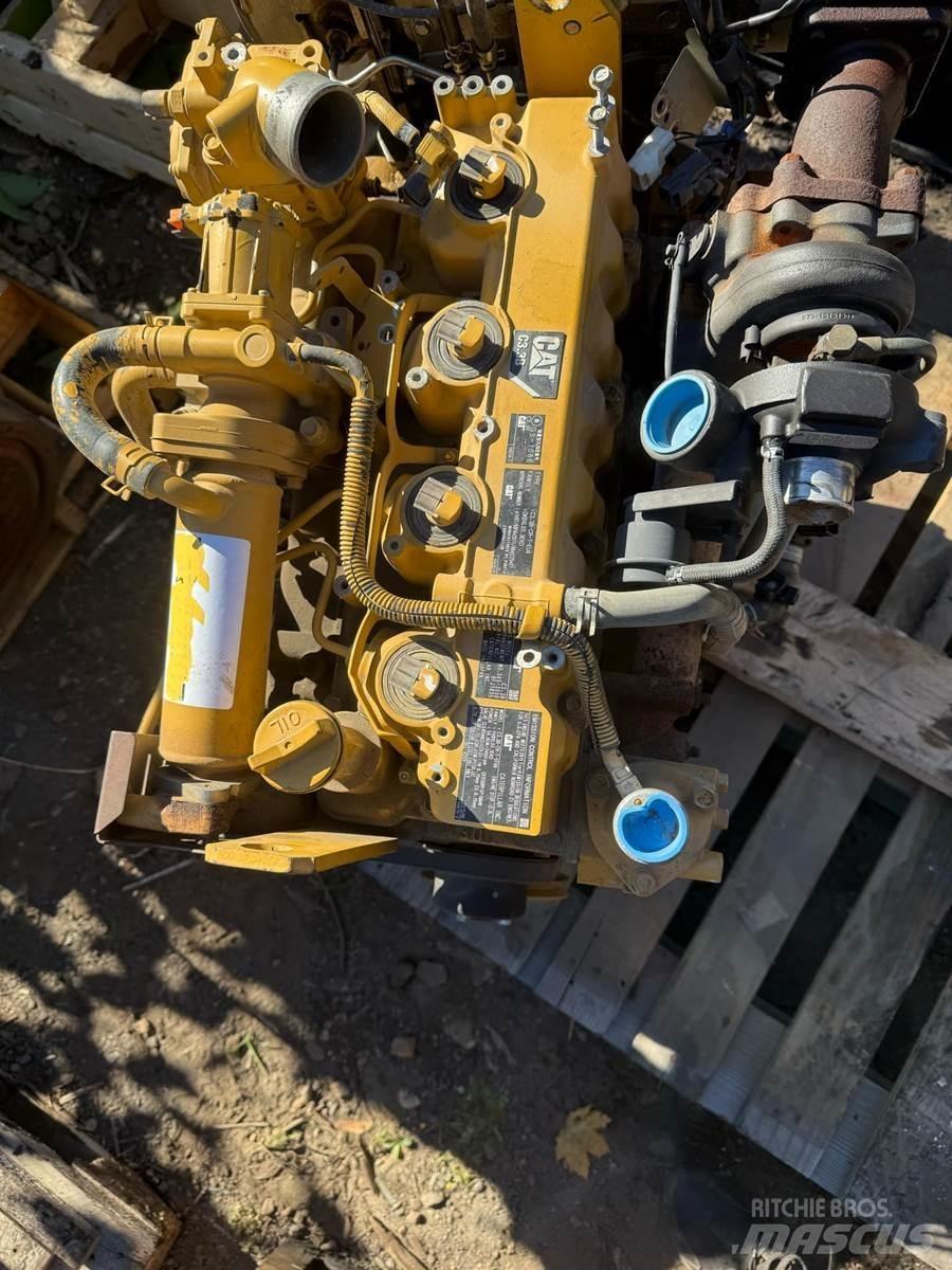 CAT C3.3B Двигуни