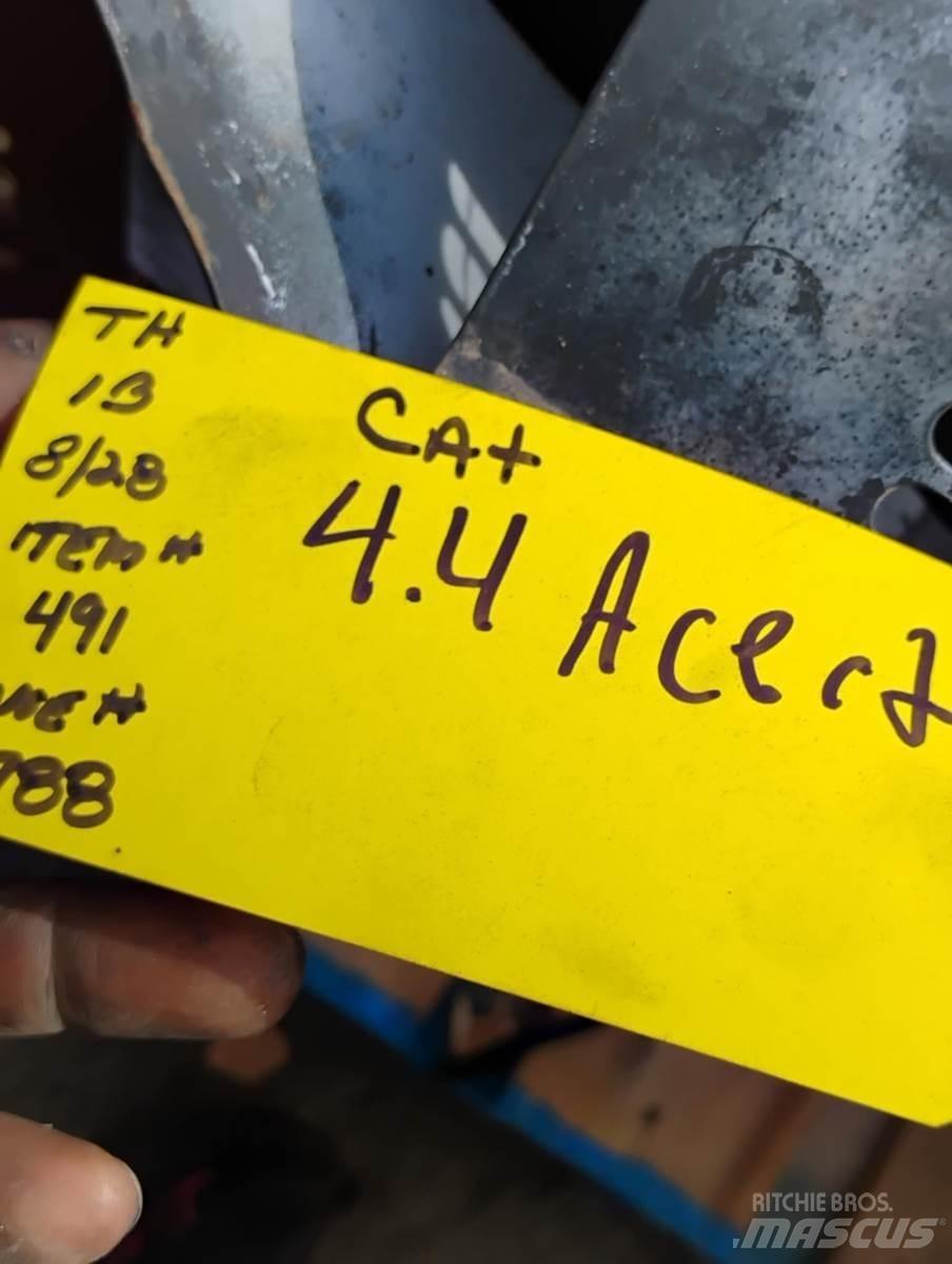 CAT C4.4 Двигуни