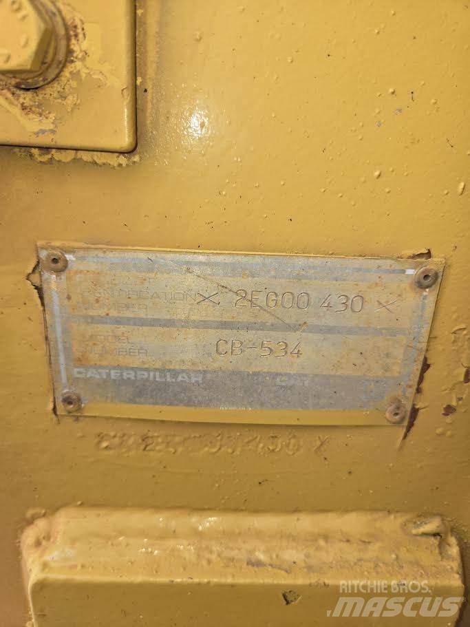 CAT CB-534 Грунтові котки
