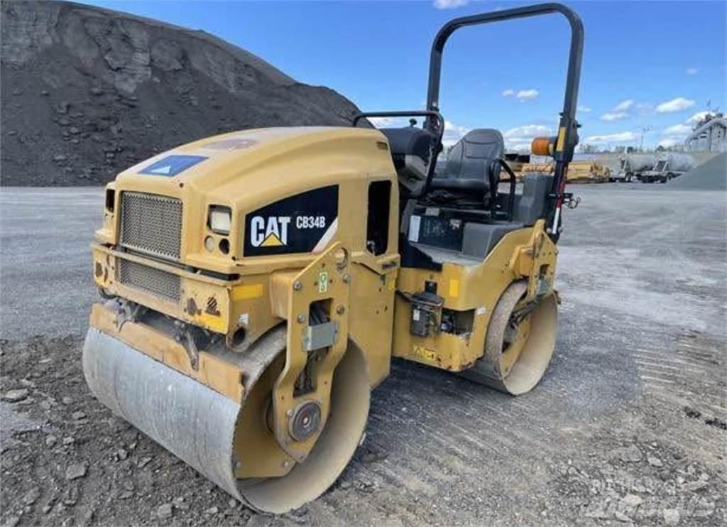 CAT CB34B Грунтові котки