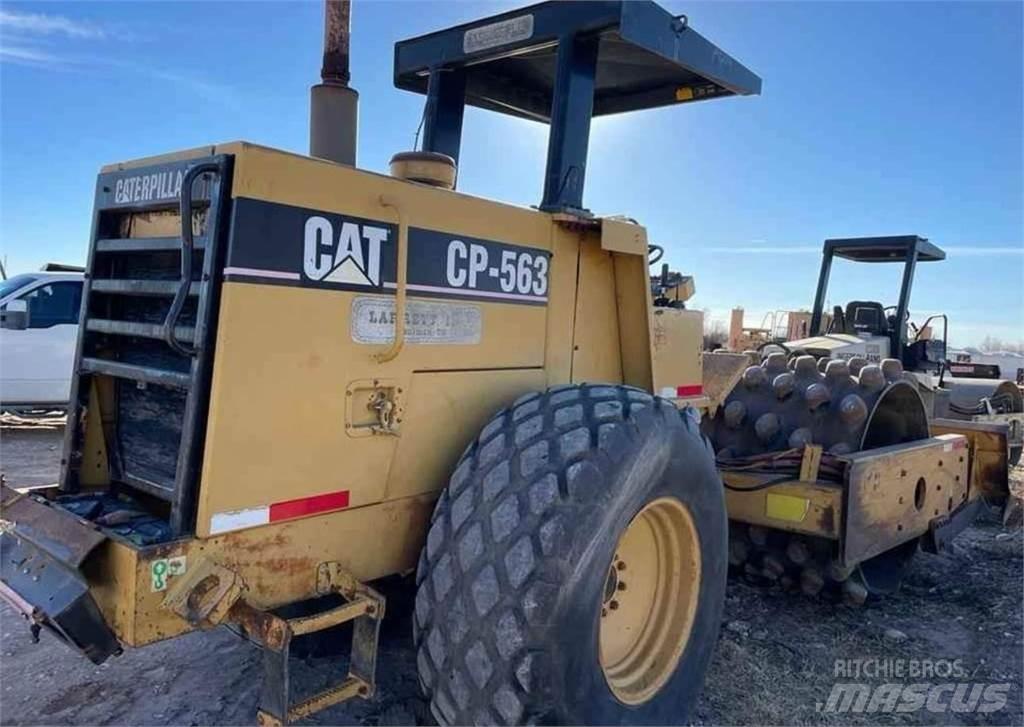 CAT CP563 Грунтові котки