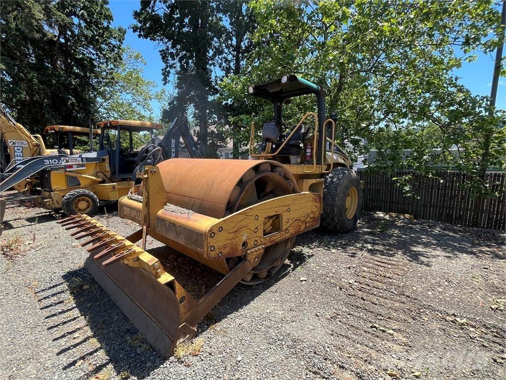 CAT CP563E Грунтові котки