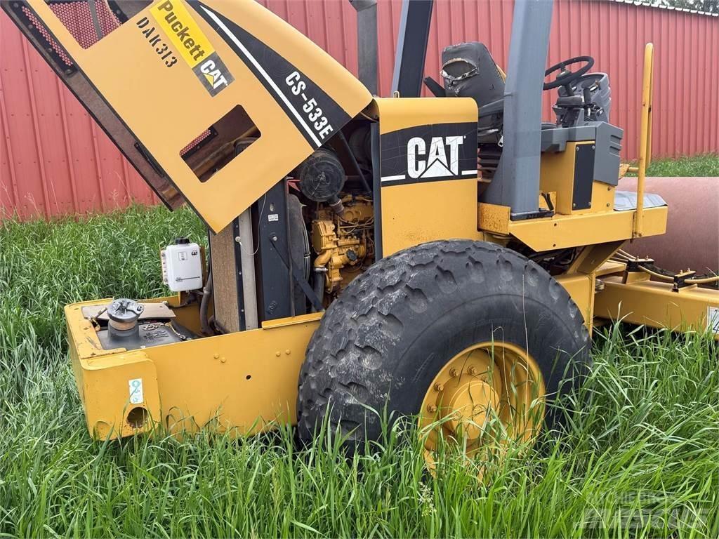 CAT CS533E Грунтові котки