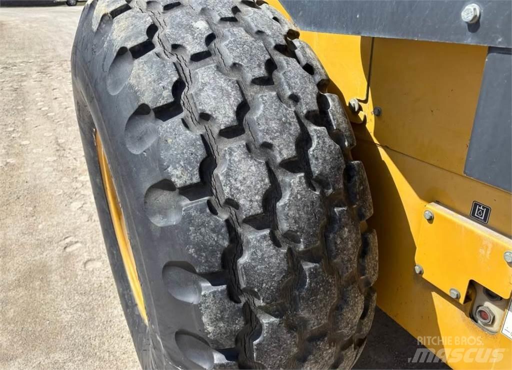 CAT CS56 Ущільнювачі грунту