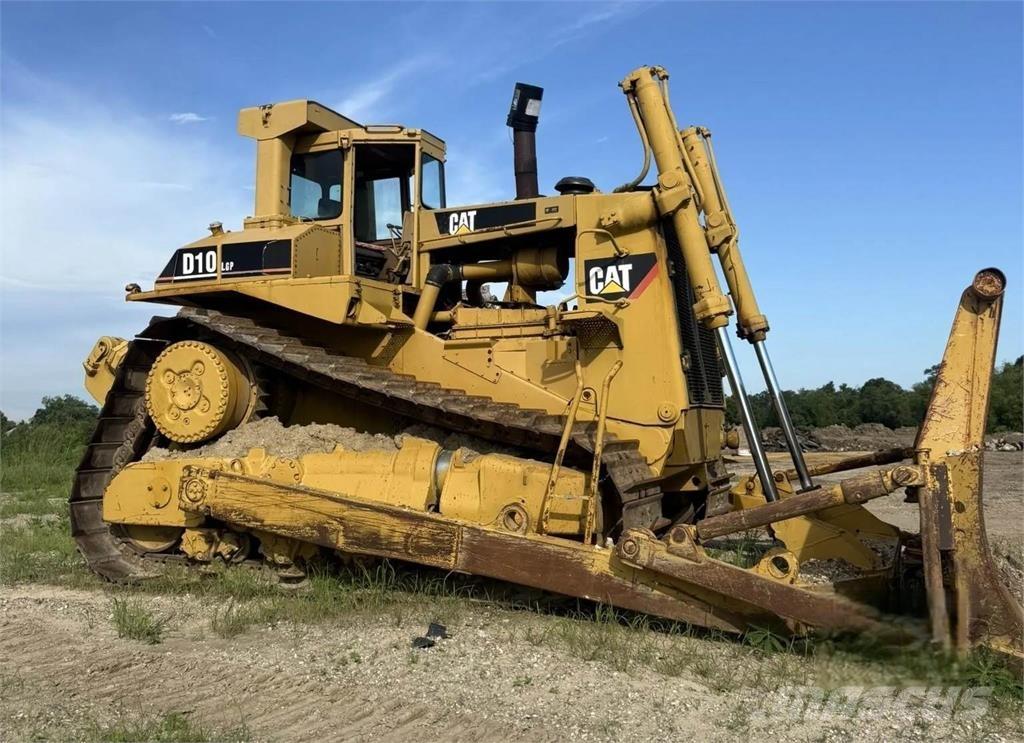 CAT D10 Гусеничні бульдозери