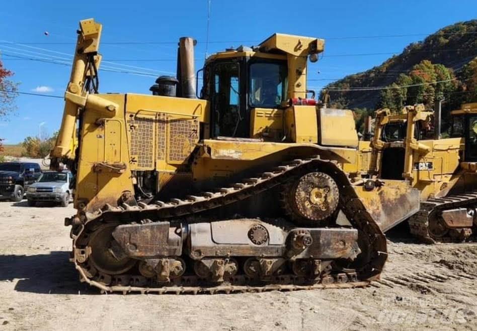 CAT D10T Гусеничні бульдозери